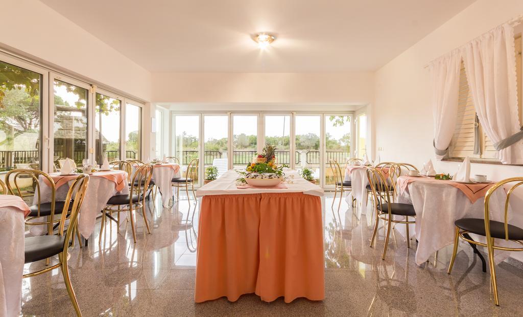 Apartments And Rooms Michaela Fazana Room photo
